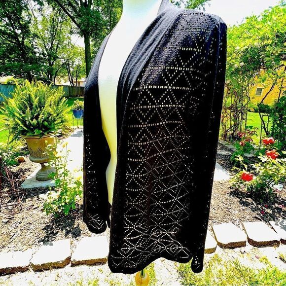 Maria Gabrielle  Black Eyelet Open Cardigan size XL - Picture 3 of 9